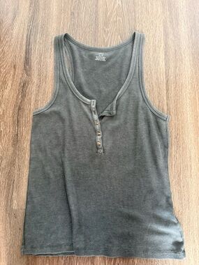 aerie Distressed Gray Ribbed Henley Tank